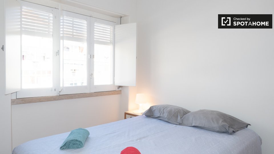 Apartment Lisbon, 2 beds, 70m² — photo 19