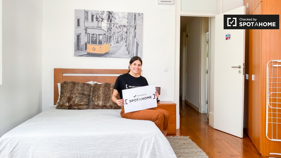 Double room Lisbon, 5 beds, 120m² — photo 4
