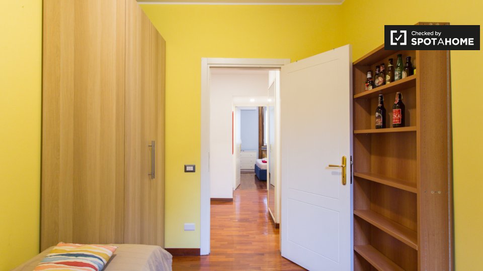 Double room Milan, 4 beds — photo 20