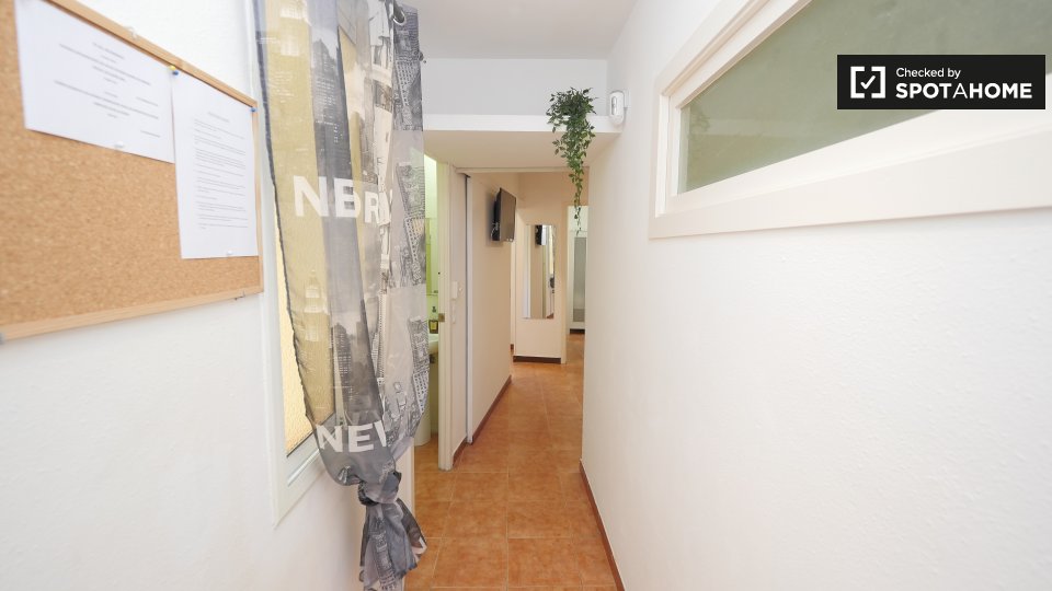 Double room Barcelona, 2 beds, 50m² — photo 14