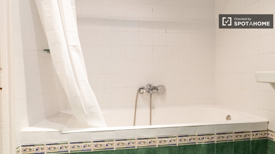 Apartment Madrid, 2 beds — photo 7