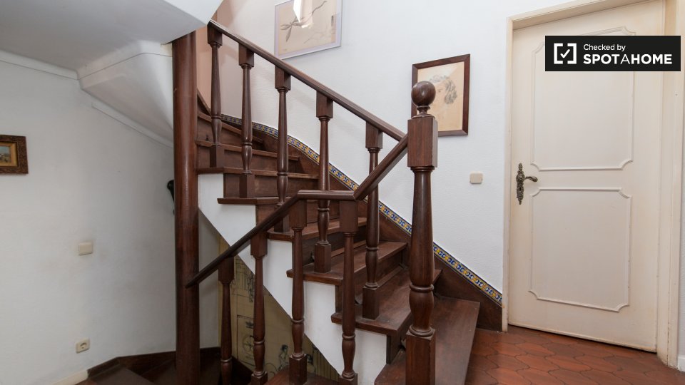 Double room Lisbon, 7 beds — photo 25
