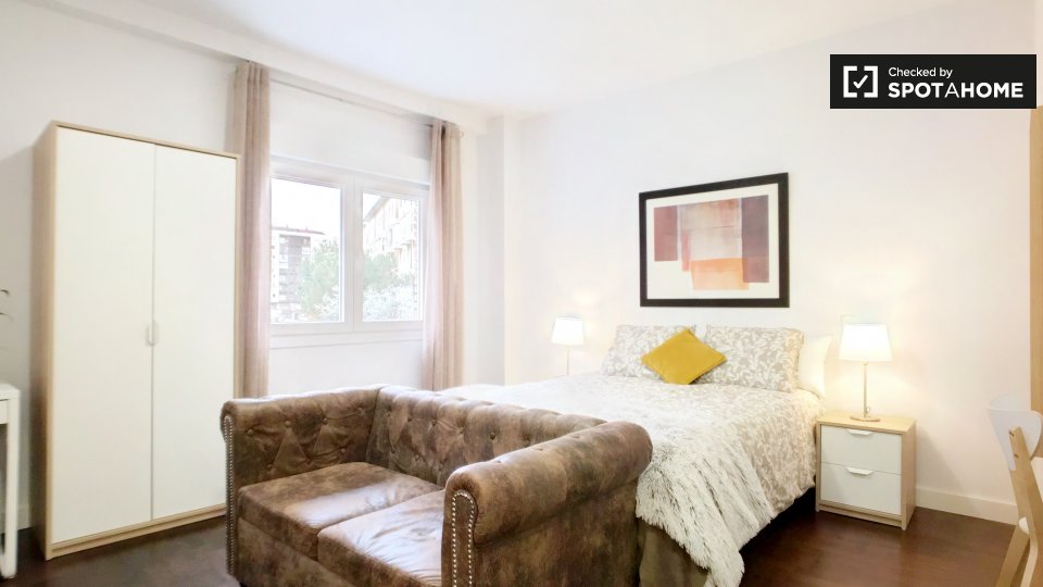 Apartment Madrid, 1 bed, 33m² — photo 2