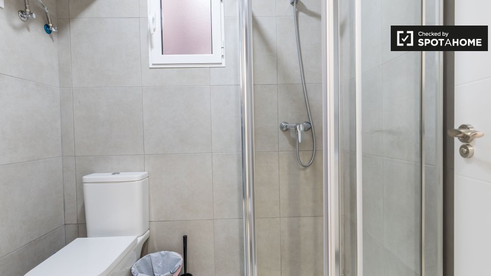 Double room Valencia, 4 beds, 100m² — photo 10