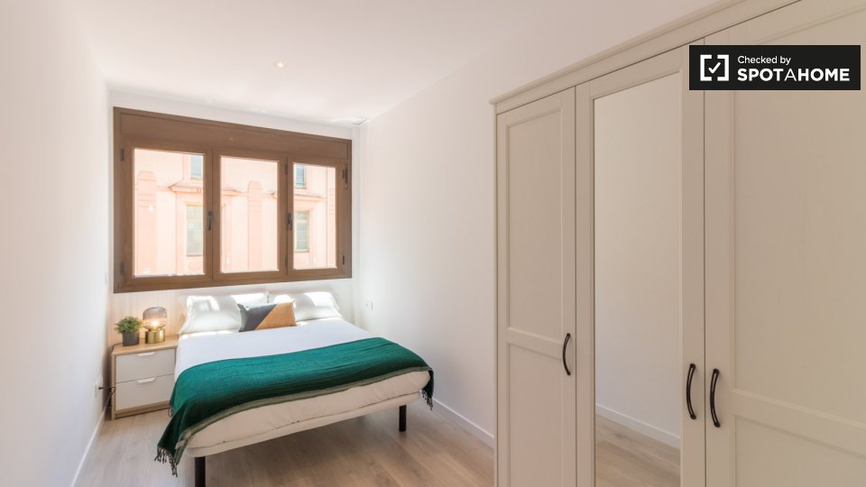 Apartment Barcelona, 3 beds — photo 2