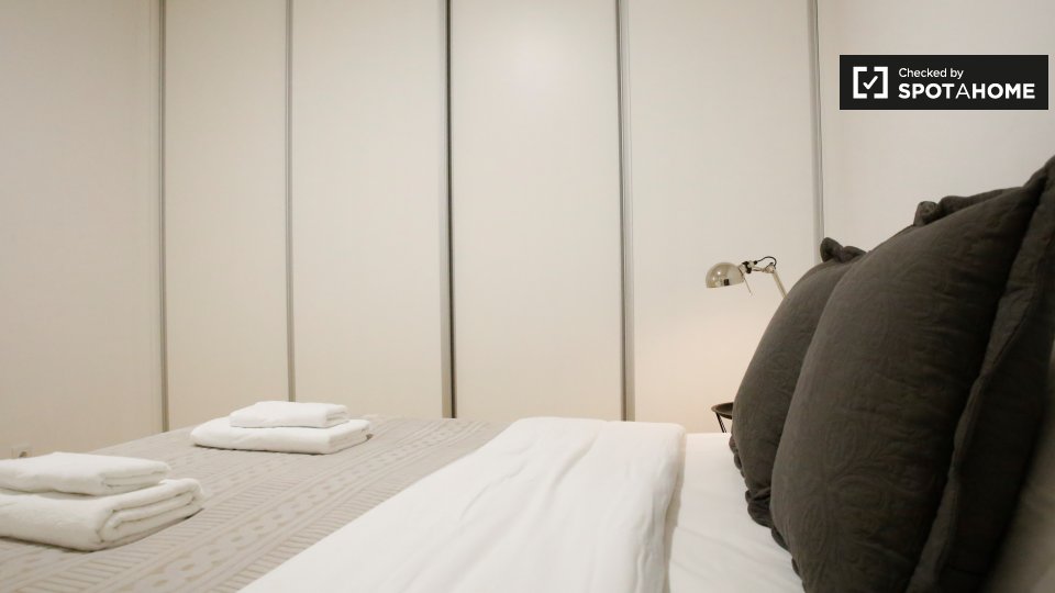 Apartment Lisbon, 2 beds — photo 15