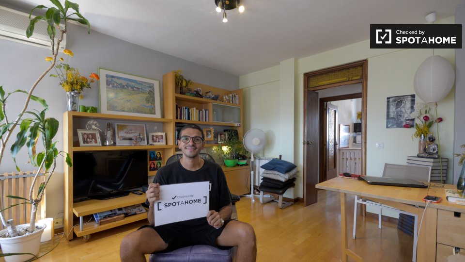 Double room Madrid, 3 beds — photo 10