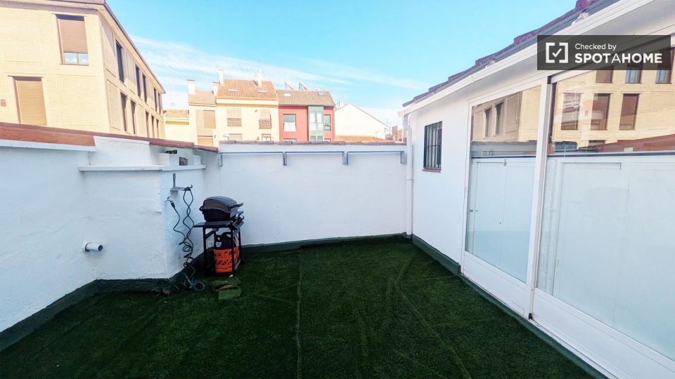 Apartment Madrid, 1 bed, 35m² — photo 1