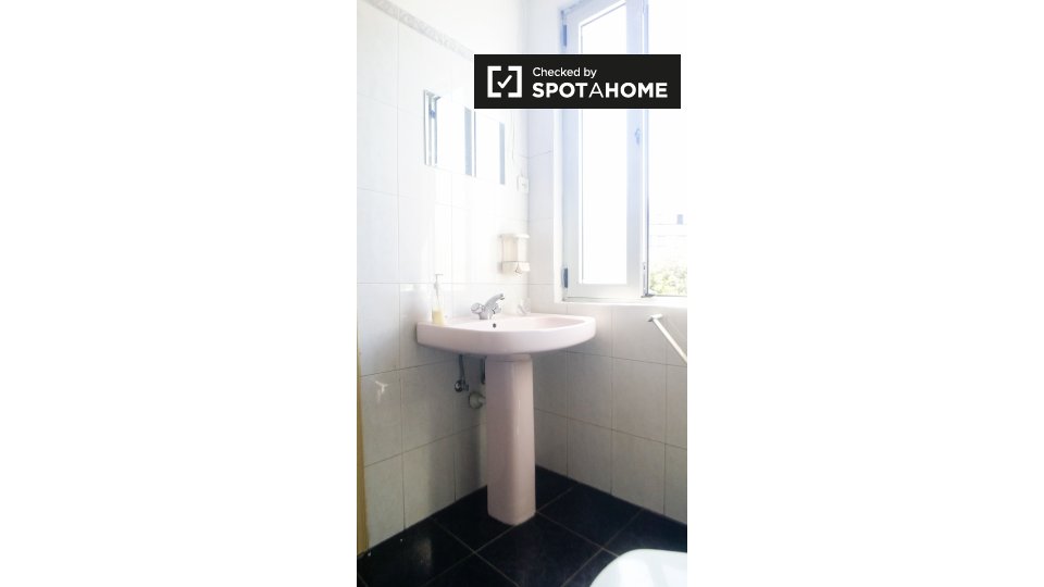 Double room Porto, 7 beds, 70m² — photo 12