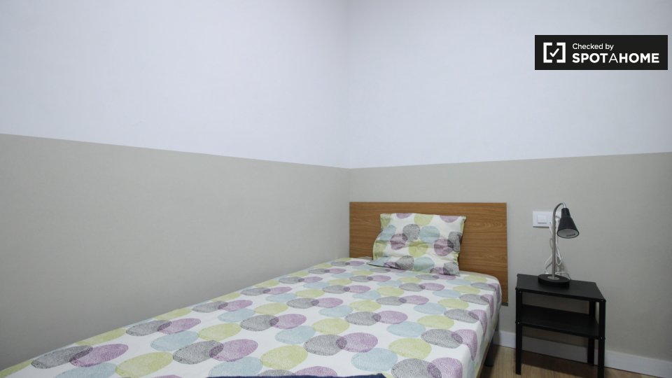 Double room Barcelona, 6 beds, 100m² — photo 12