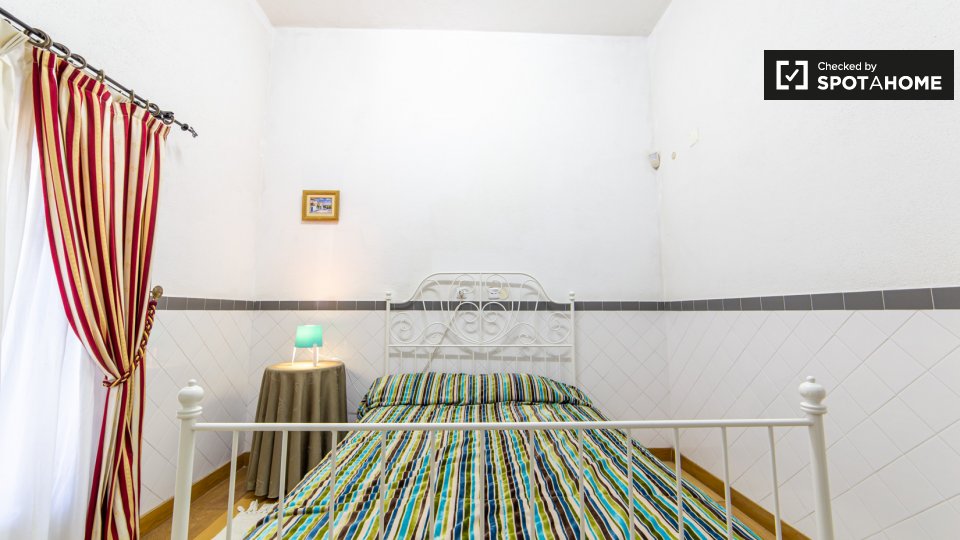 Double room Lisbon, 9 beds — photo 2