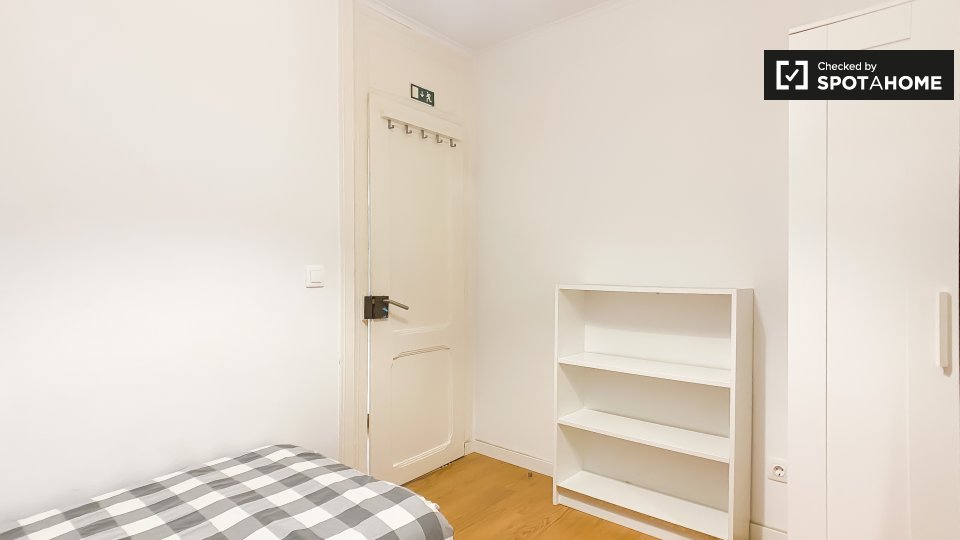 Double room Lisbon, 10 beds — photo 1