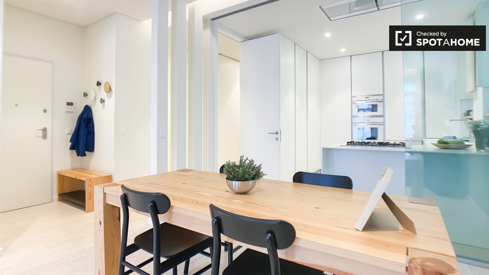 Apartment Lisbon, 2 beds, 130m² — photo 5