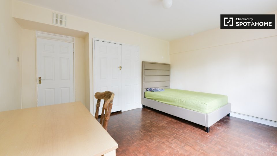 Double room London, 4 beds — photo 3