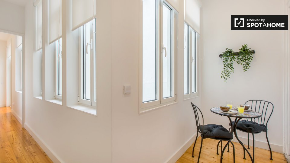 Apartment Porto, 1 bed, 70m² — photo 17