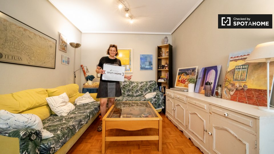 Double room Madrid, 5 beds, 150m² — photo 12