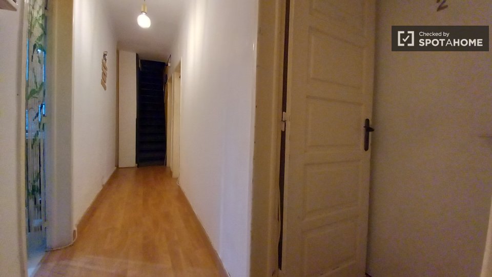 Double room Lisbon, 5 beds, 90m² — photo 28