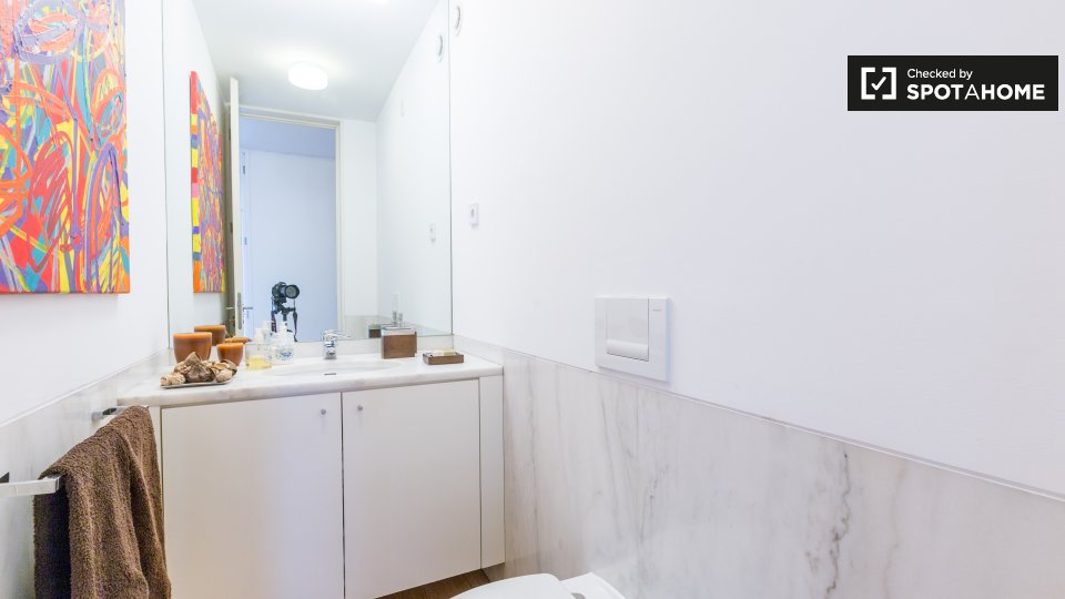 Double room Lisbon, 4 beds, 200m² — photo 3