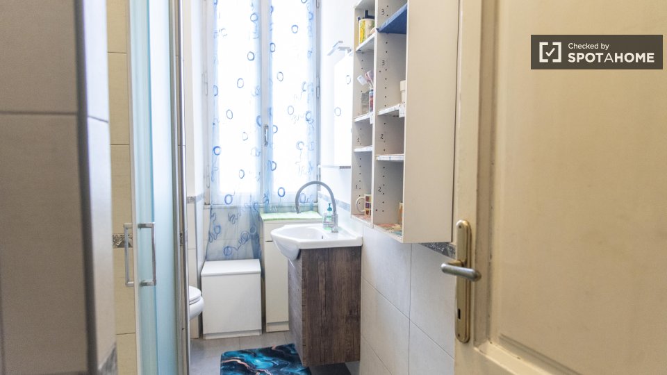 Double room Rome, 4 beds, 90m² — photo 44