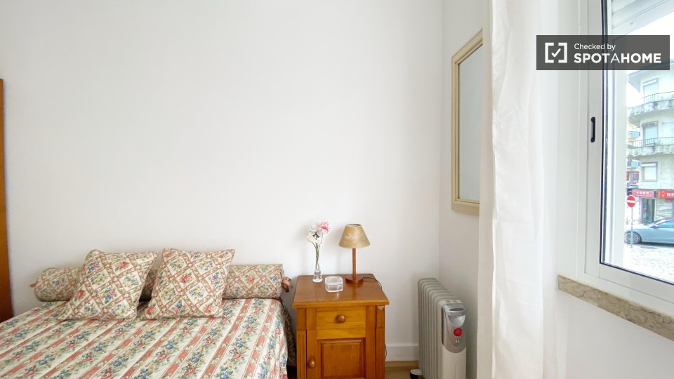 Apartment Lisbon, 2 beds — photo 15