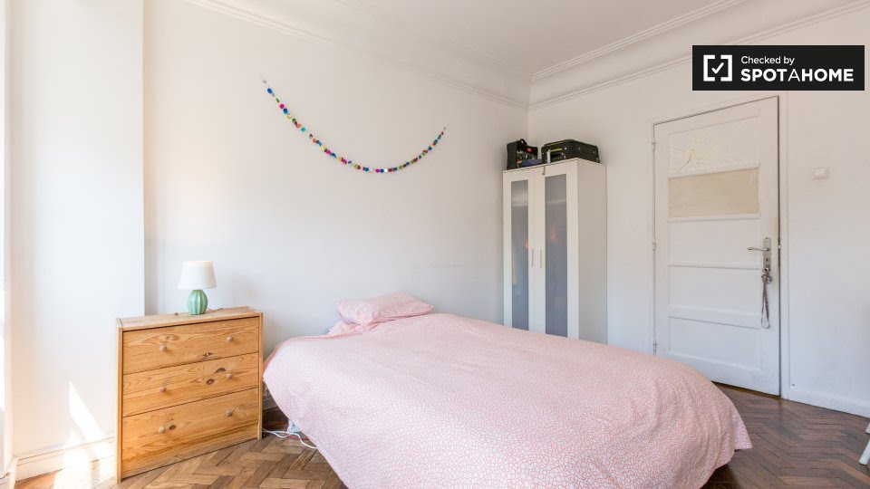 Double room Lisbon, 7 beds, 100m² — photo 3