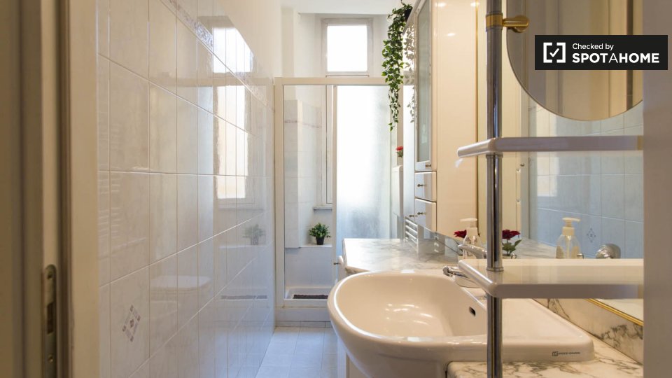 Appartamento con 1 camera da letto in affitto a Vigentino, Milano - à Milan