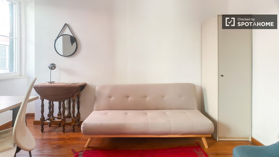 Apartment Lisbon, 1 bed, 65m² — photo 3