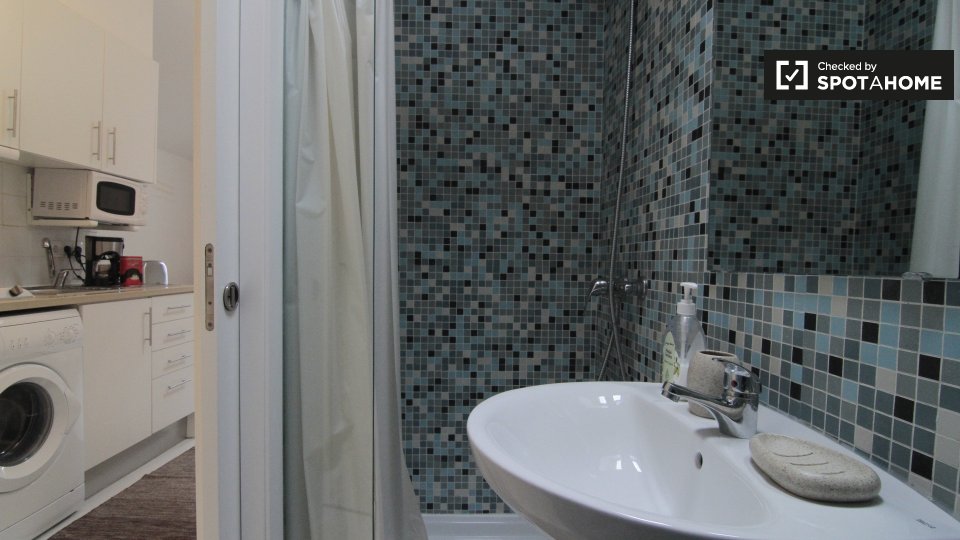 Apartment mono Lisbon, 20m² — photo 13