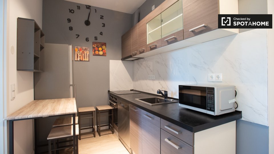 Apartment Berlin, 4 beds, 73m² — photo 1