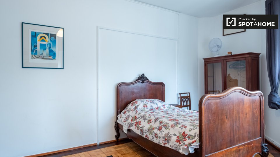 Double room Lisbon, 6 beds — photo 4