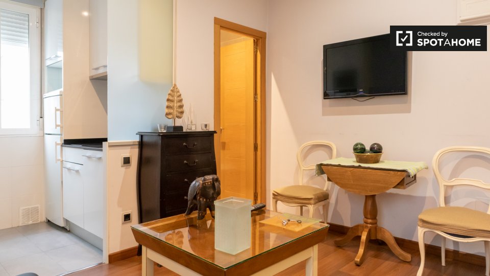 Apartment Madrid, 1 bed, 38m² — photo 1