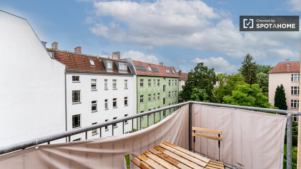 Double room Berlin, 5 beds, 79m² — photo 16