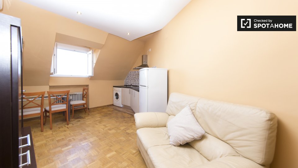 Apartment Madrid, 1 bed, 70m² — photo 4