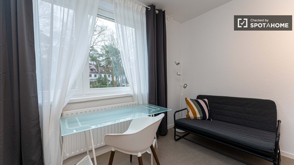Double room Berlin, 4 beds, 66m² — photo 4