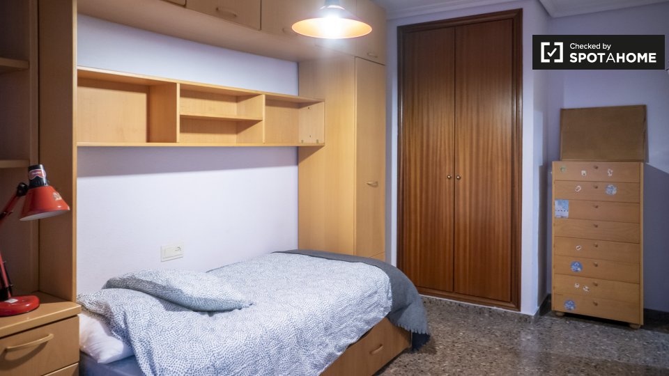 Double room Valencia, 7 beds — photo 2