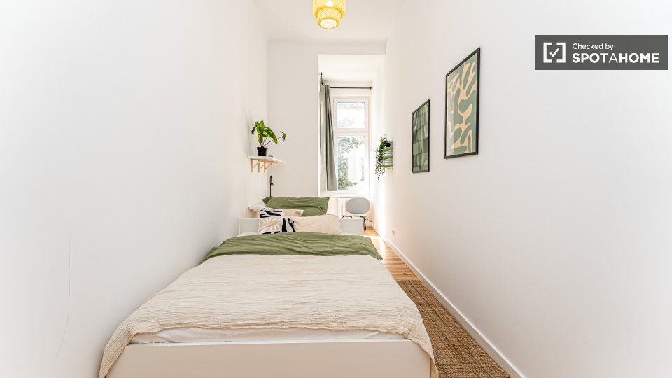 Double room Berlin, 8 beds, 136m² — photo 3