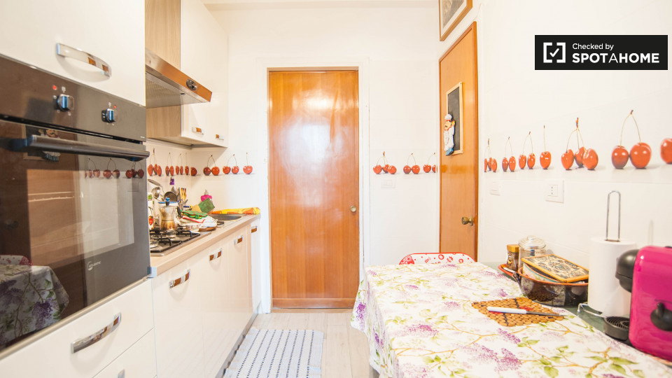 Double room Rome, 2 beds, 120m² — photo 13