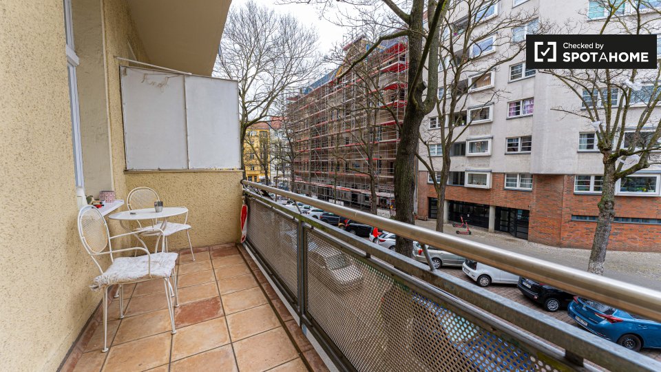 Apartment Berlin, 1 bed, 90m² — photo 1