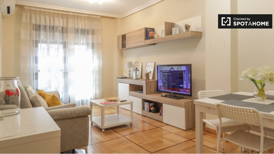 Apartment Madrid, 1 bed, 60m² — photo 1