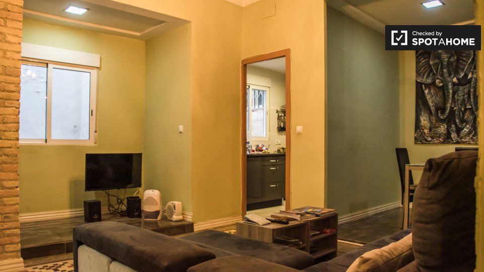 Double room Valencia, 2 beds, 68m² — photo 13