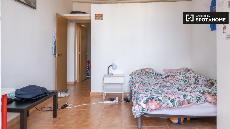 Double room Madrid, 4 beds — photo 3