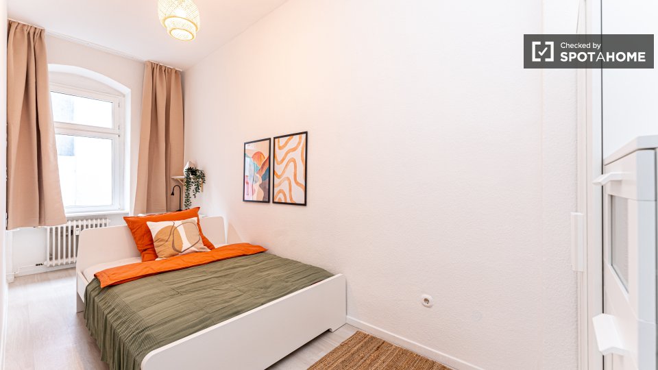 Double room Berlin, 5 beds, 73m² — photo 7