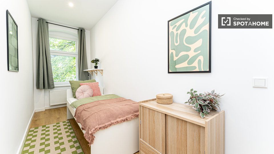 Double room Berlin, 4 beds, 59m² — photo 19