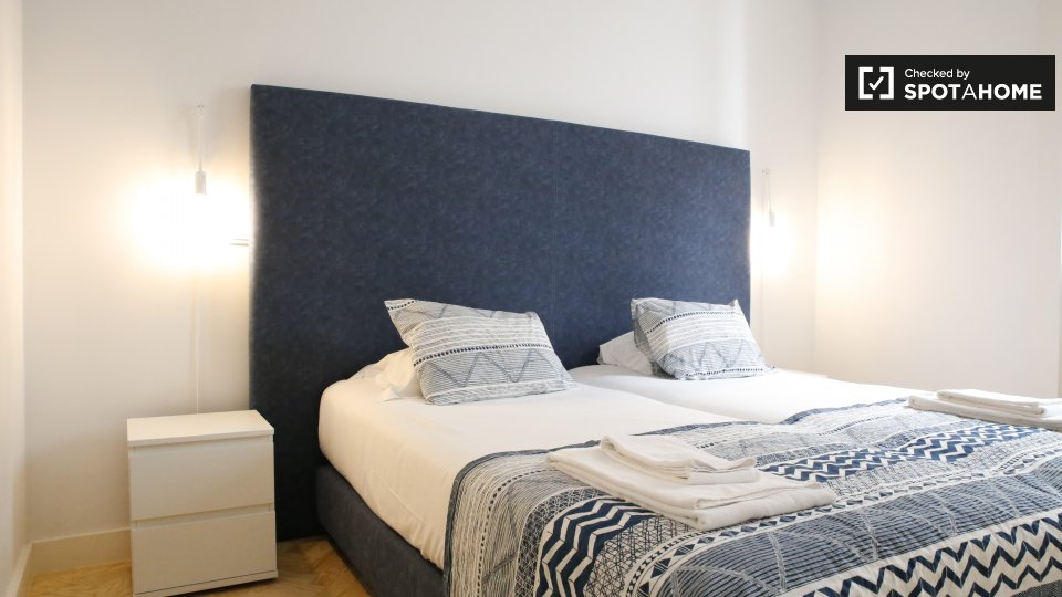 Apartment Lisbon, 3 beds, 100m² — photo 9