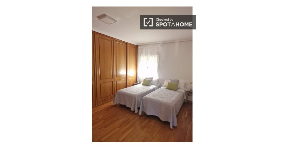Apartment Madrid, 2 beds, 90m² — photo 27