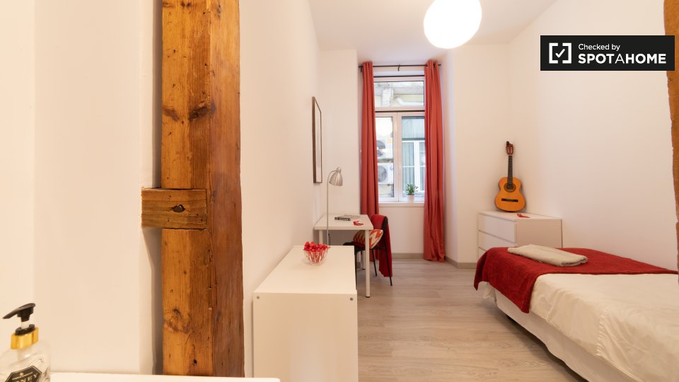 Double room Lisbon, 5 beds, 120m² — photo 16