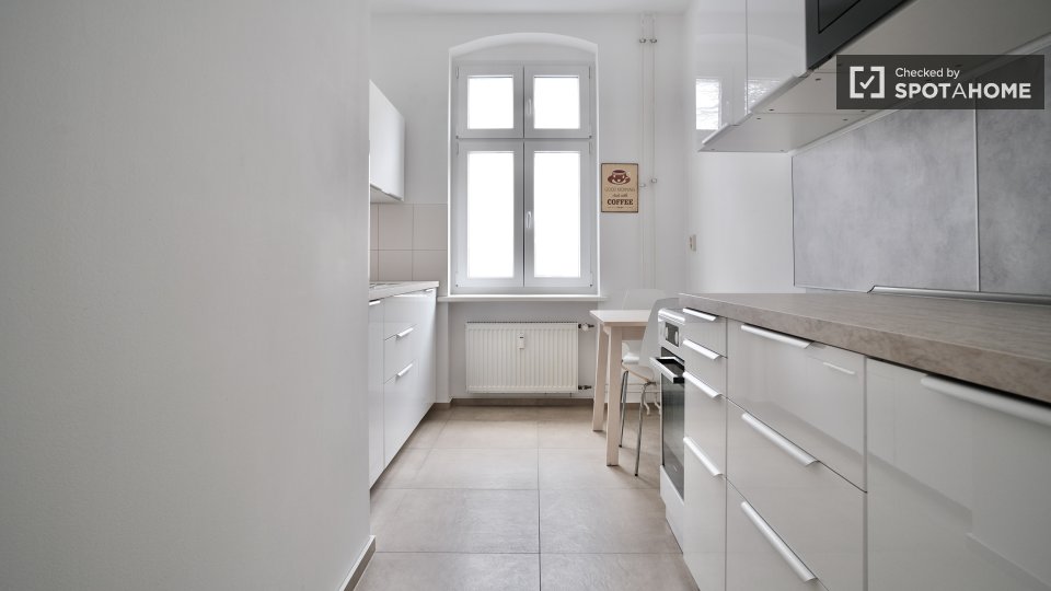 Double room Berlin, 2 beds, 53m² — photo 3
