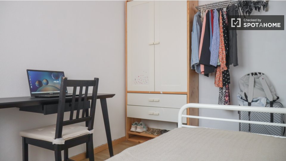 Double room Madrid, 4 beds — photo 7