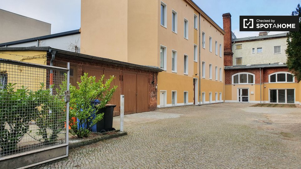 Double room Berlin, 3 beds — photo 13