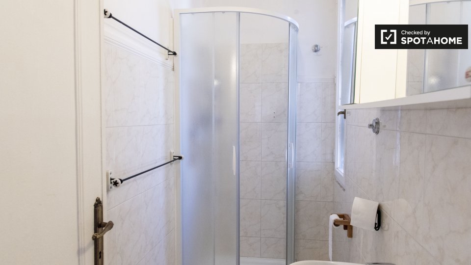 Double room Rome, 5 beds, 140m² — photo 1